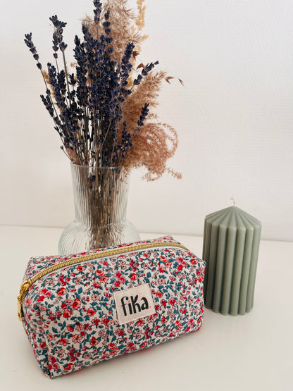 Juliette - La trousse de maquillage - Fleurs roses